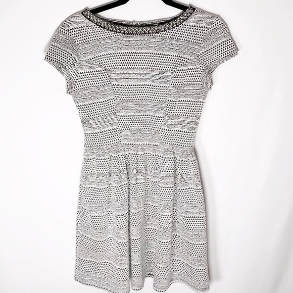 Xhilaration Black & White Midi or mini Dress size XS - Picture 1 of 8